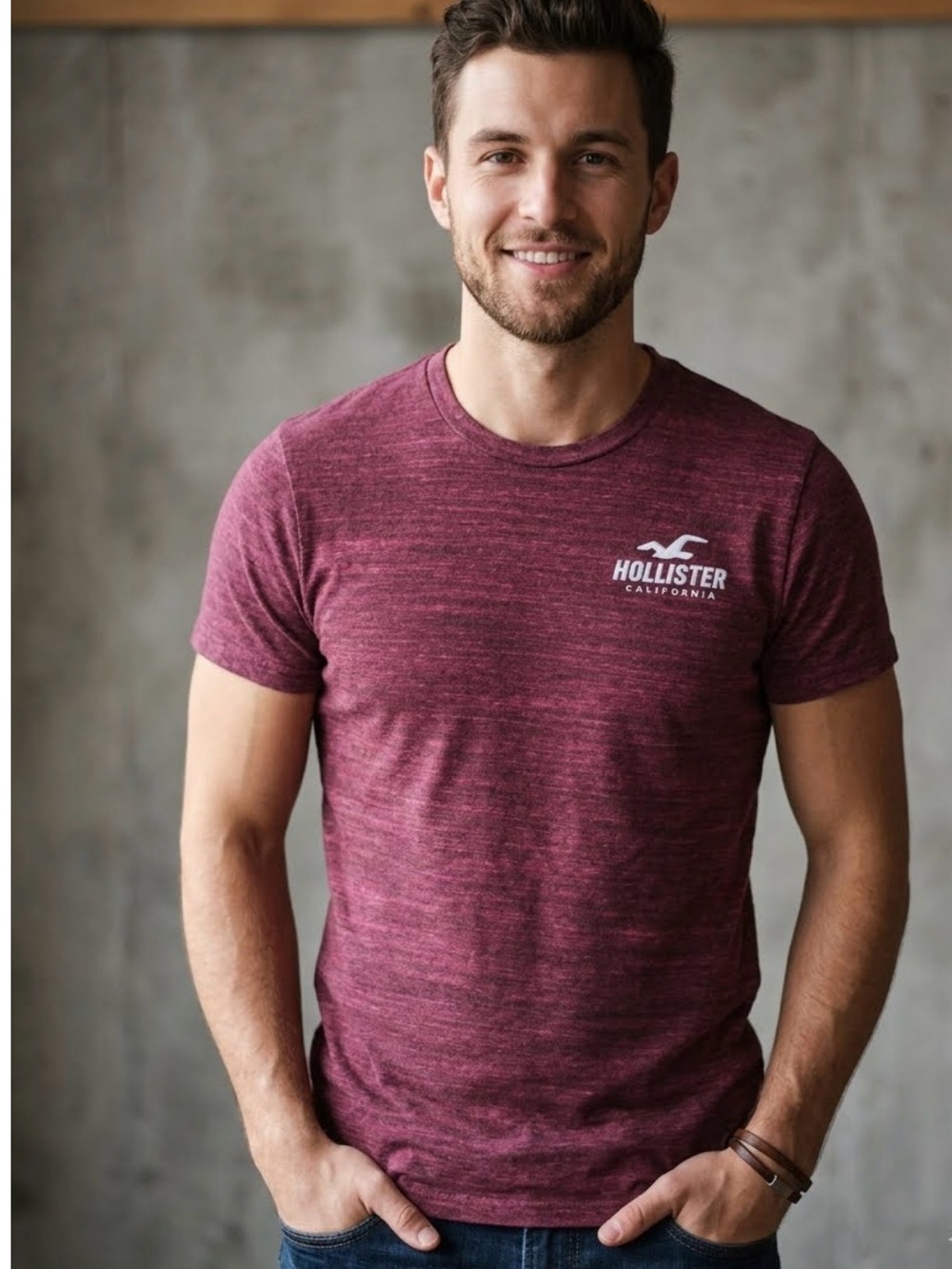 Hollister Men's Size M Heather Maroon Short Sleeve Logo Tee